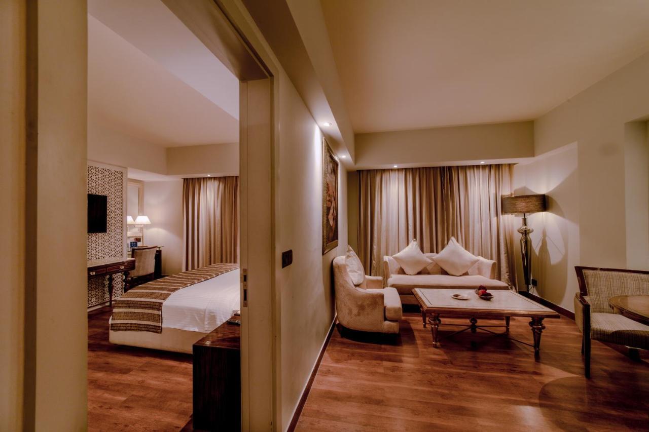 Sarovar Portico Jaipur Exterior photo